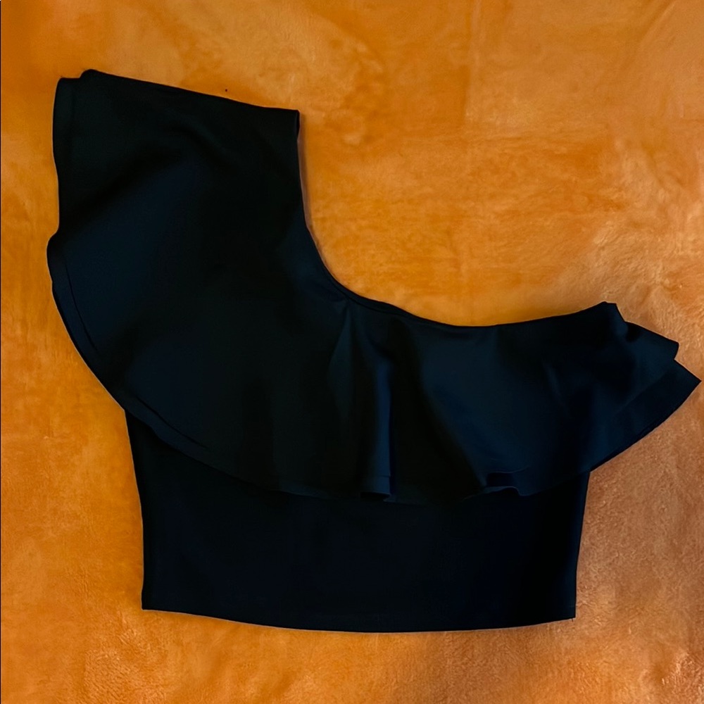 Black One-Shoulder Ruffle Crop Top